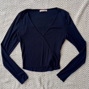 Abercrombie & Fitch Long Sleeve Basic Black Tee | V neck | size small